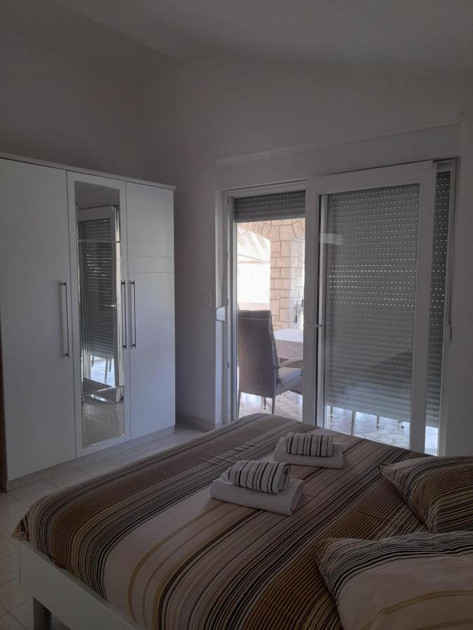 Apartman Lugovic Šibenik Eksteriør bilde
