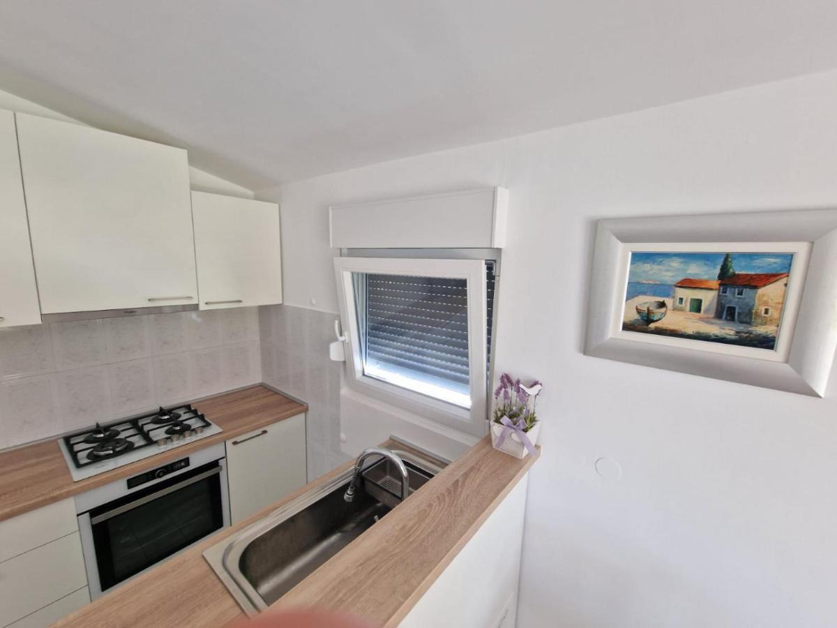 Apartman Lugovic Šibenik Eksteriør bilde