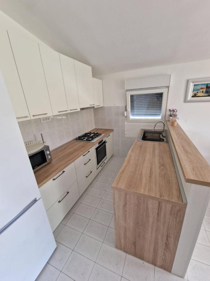 Apartman Lugovic Šibenik Eksteriør bilde