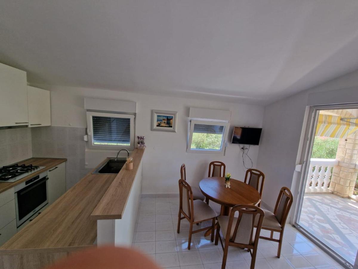 Apartman Lugovic Šibenik Eksteriør bilde